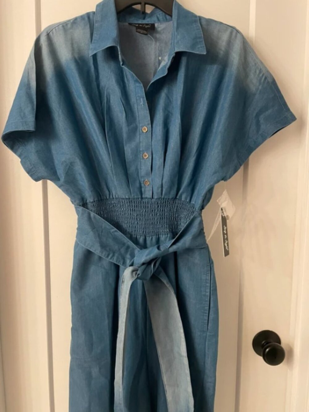 Denim Jumpsuit Cute! Step in Style, Size Medium
